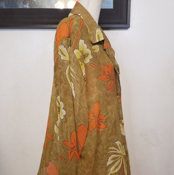 Beautiful Vintage Floral Blouse - Picture 5 of 7